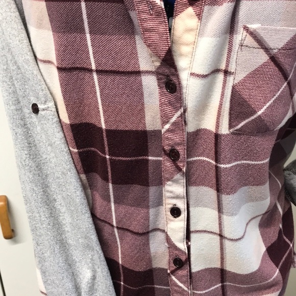 Rue 21 lightweight hooded shirt - Picture 2 of 7